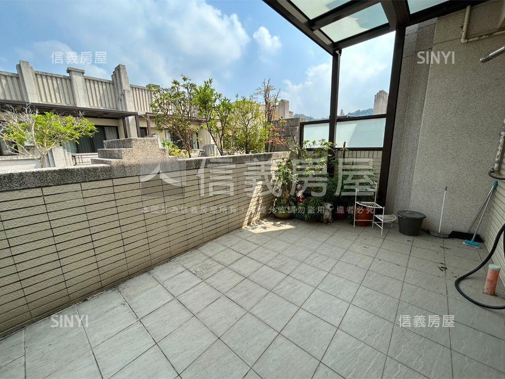 邊間質感雙車位透天房屋室內格局與周邊環境