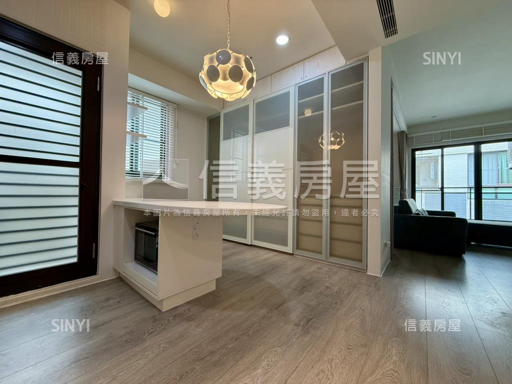 站前ｃａｓａ高樓質感宅房屋室內格局與周邊環境