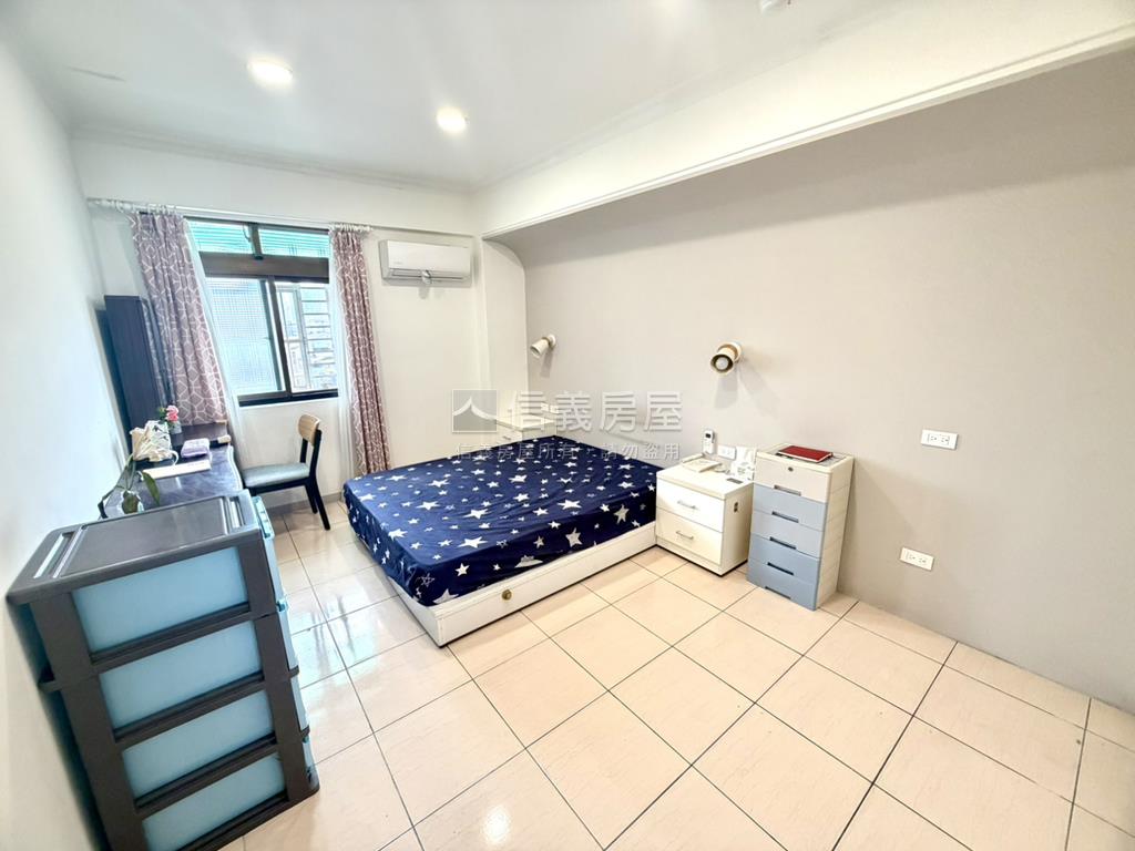 長春路★邊間採光大器三房房屋室內格局與周邊環境