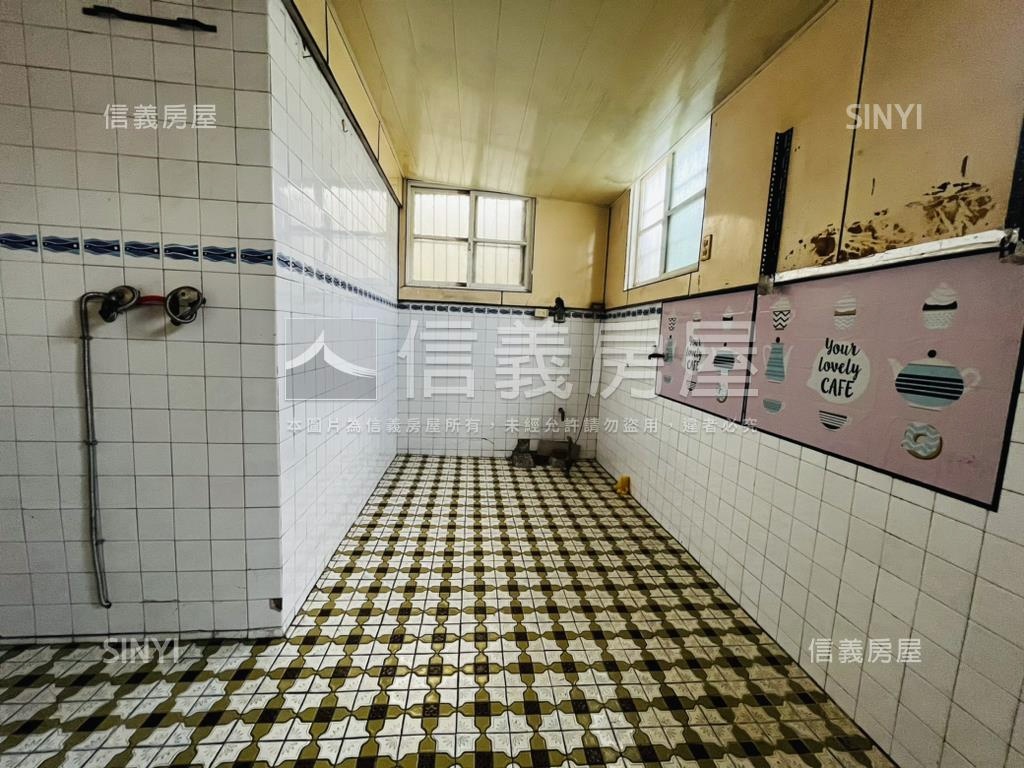 近東橋溫馨機能美墅房屋室內格局與周邊環境