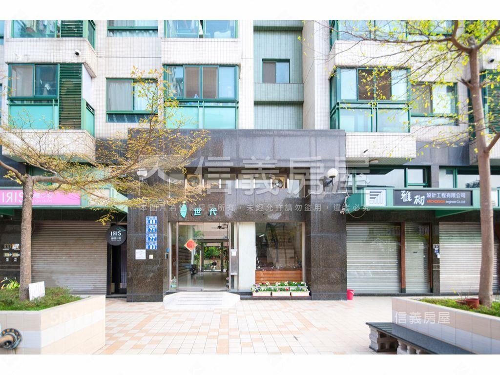 近曉明女中Ｉ世代大三房房屋室內格局與周邊環境