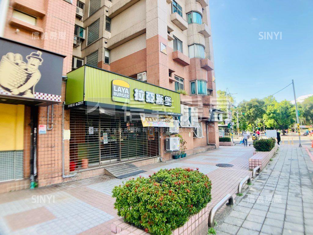 榮星花園面寬人潮稀有店面房屋室內格局與周邊環境