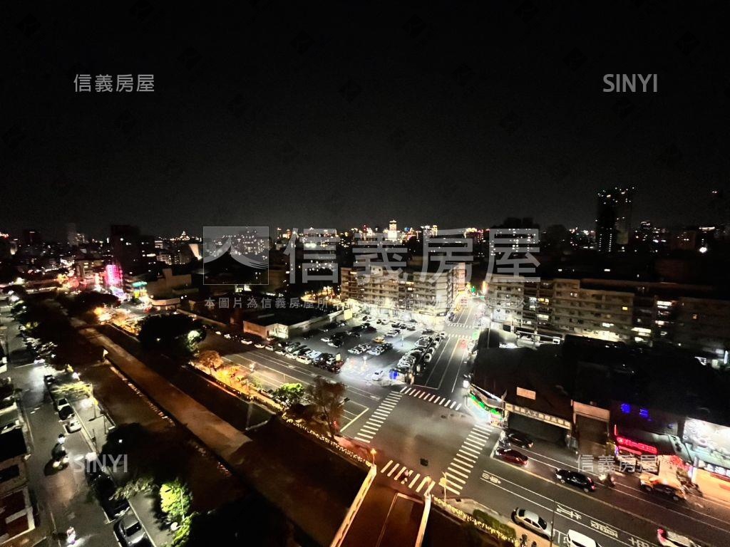 河濱意居３房車位房屋室內格局與周邊環境