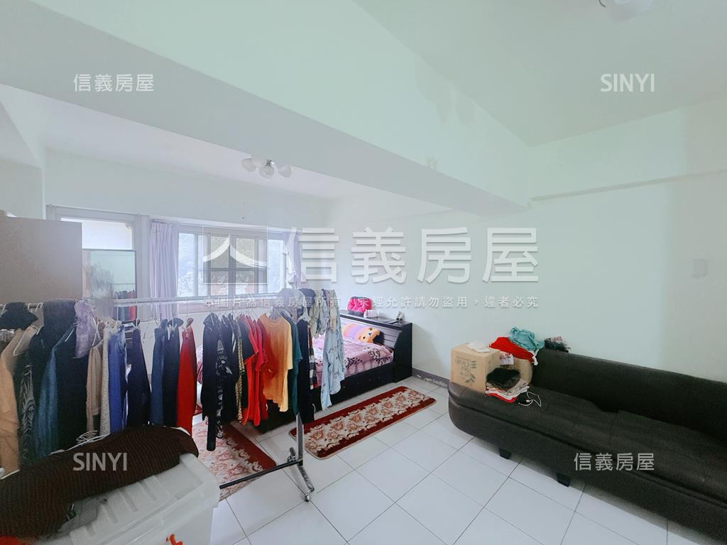 興進綠園道稀有金住店房屋室內格局與周邊環境