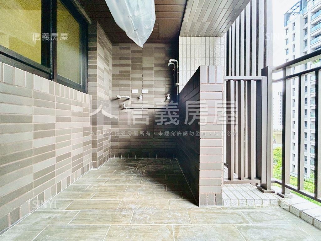 全新剛交屋綠雅圖兩房平車房屋室內格局與周邊環境