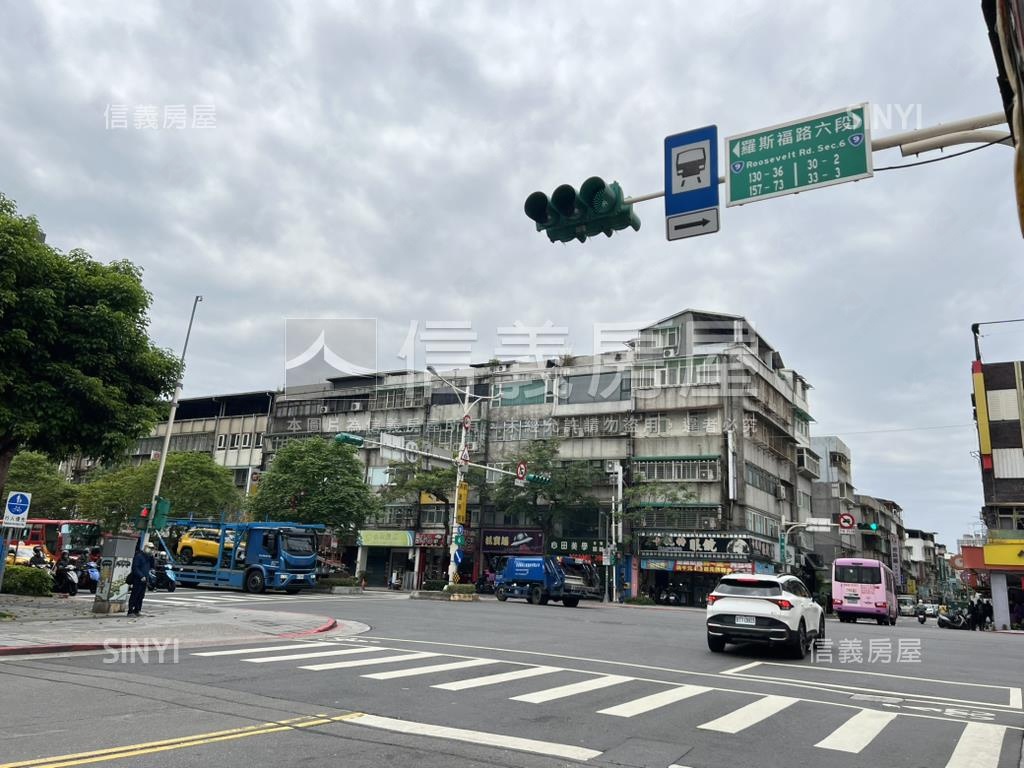 近萬隆捷運稀有方正２樓房屋室內格局與周邊環境