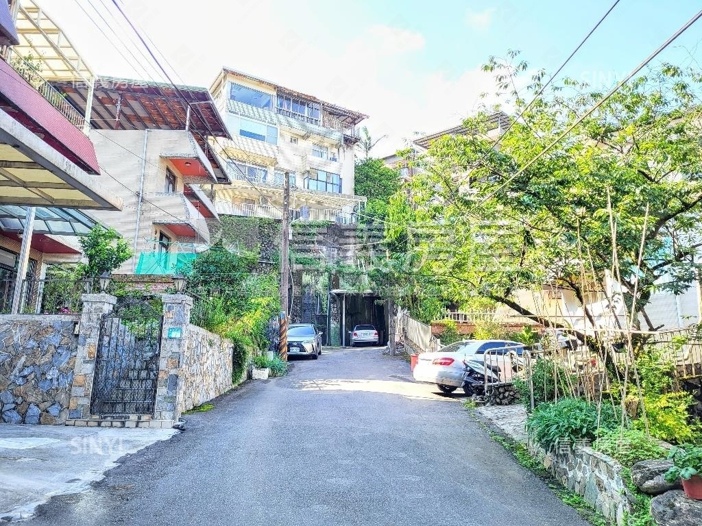 獨棟國家別墅大庭院房屋室內格局與周邊環境