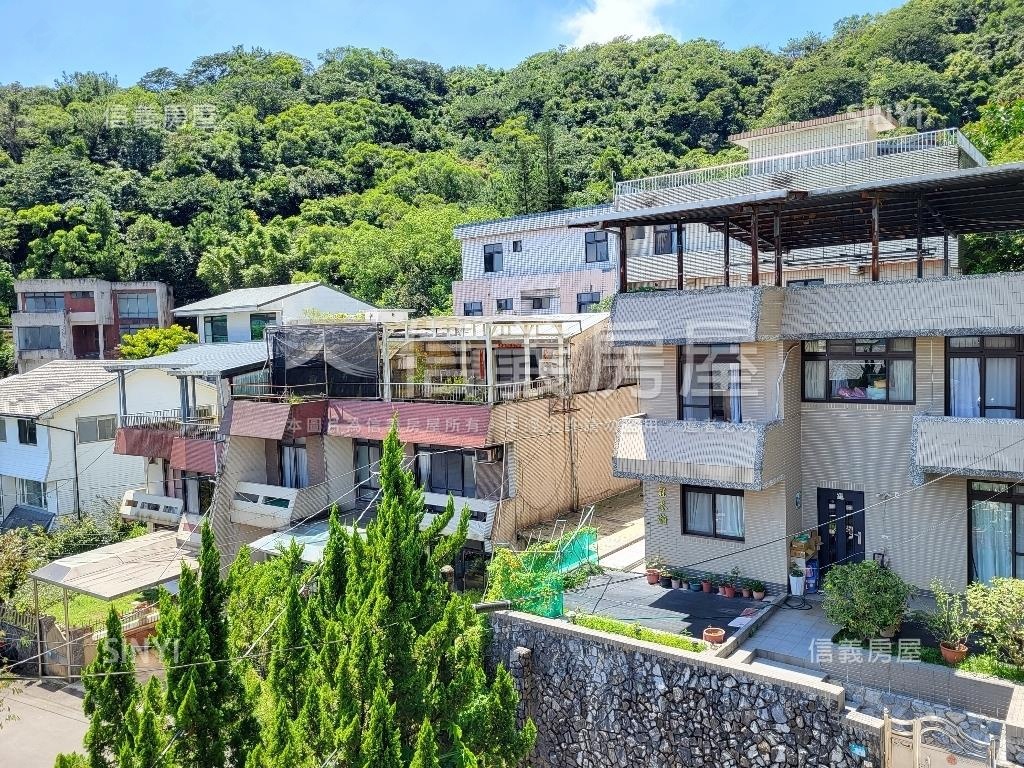獨棟國家別墅大庭院房屋室內格局與周邊環境