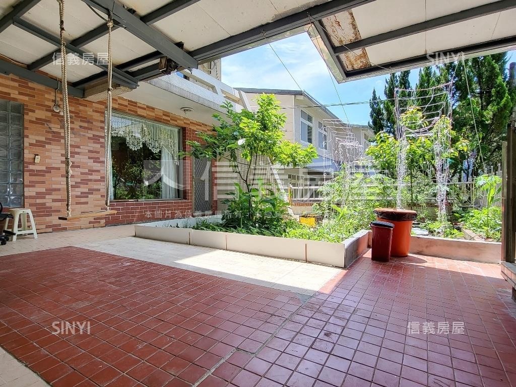 獨棟國家別墅大庭院房屋室內格局與周邊環境