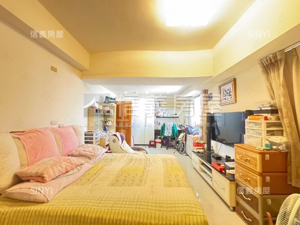 面龍華國中三房平車房屋室內格局與周邊環境