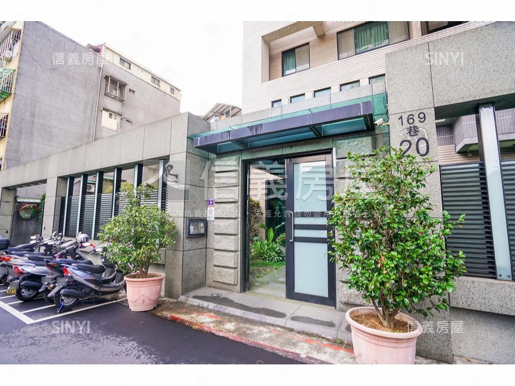 捷運兆雄天賞ＩＩ稀有釋出房屋室內格局與周邊環境