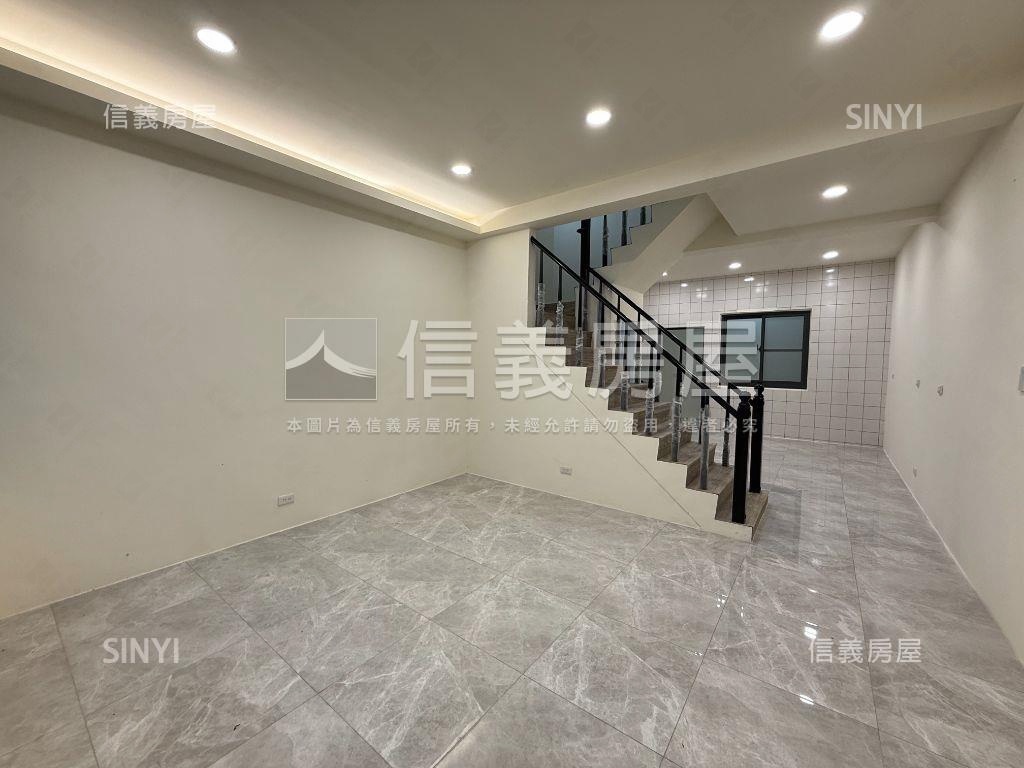 酷大面寬四房別墅房屋室內格局與周邊環境