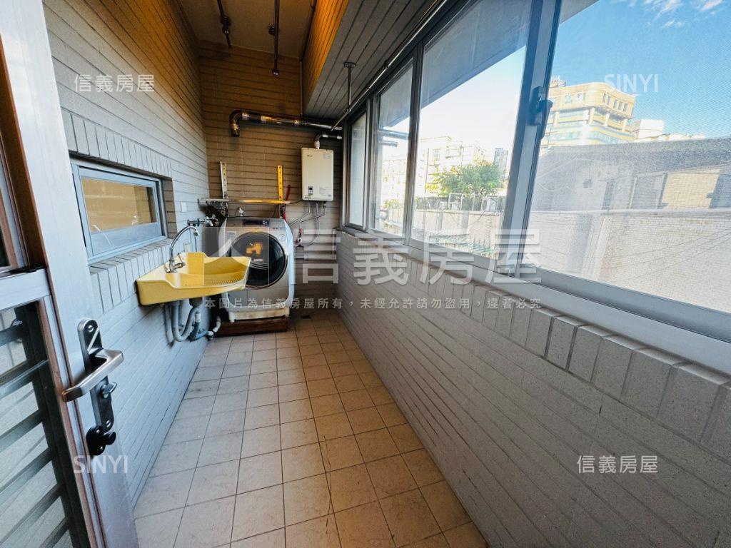 美景捷運麗湖美妝雙車位房屋室內格局與周邊環境