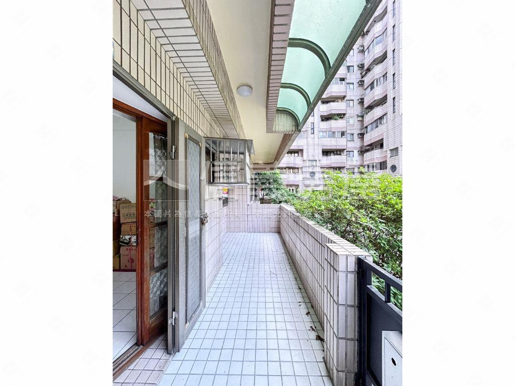 稀有*國泰近未來捷運站房屋室內格局與周邊環境