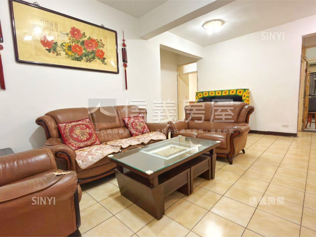 連勝街方正黃金三樓房屋室內格局與周邊環境