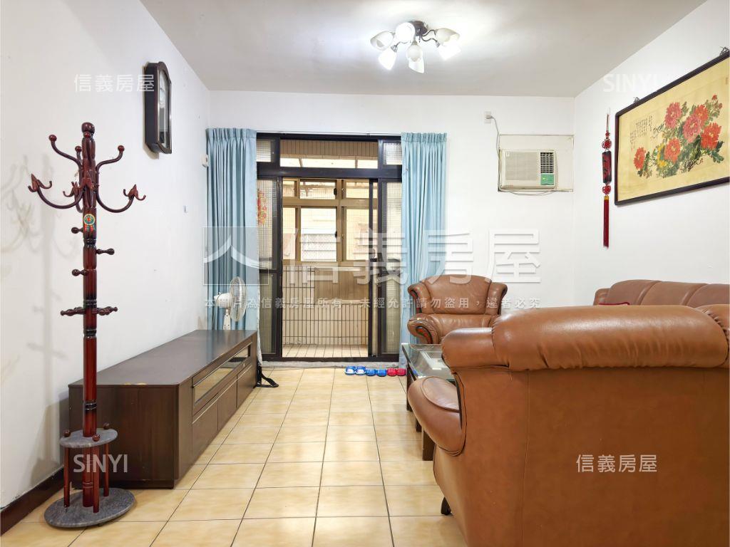 連勝街方正黃金三樓房屋室內格局與周邊環境