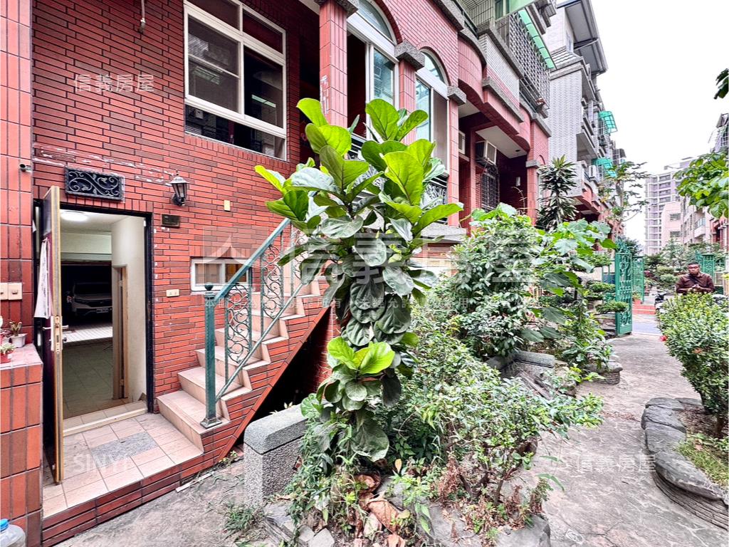 仁武車庫採光透天房屋室內格局與周邊環境