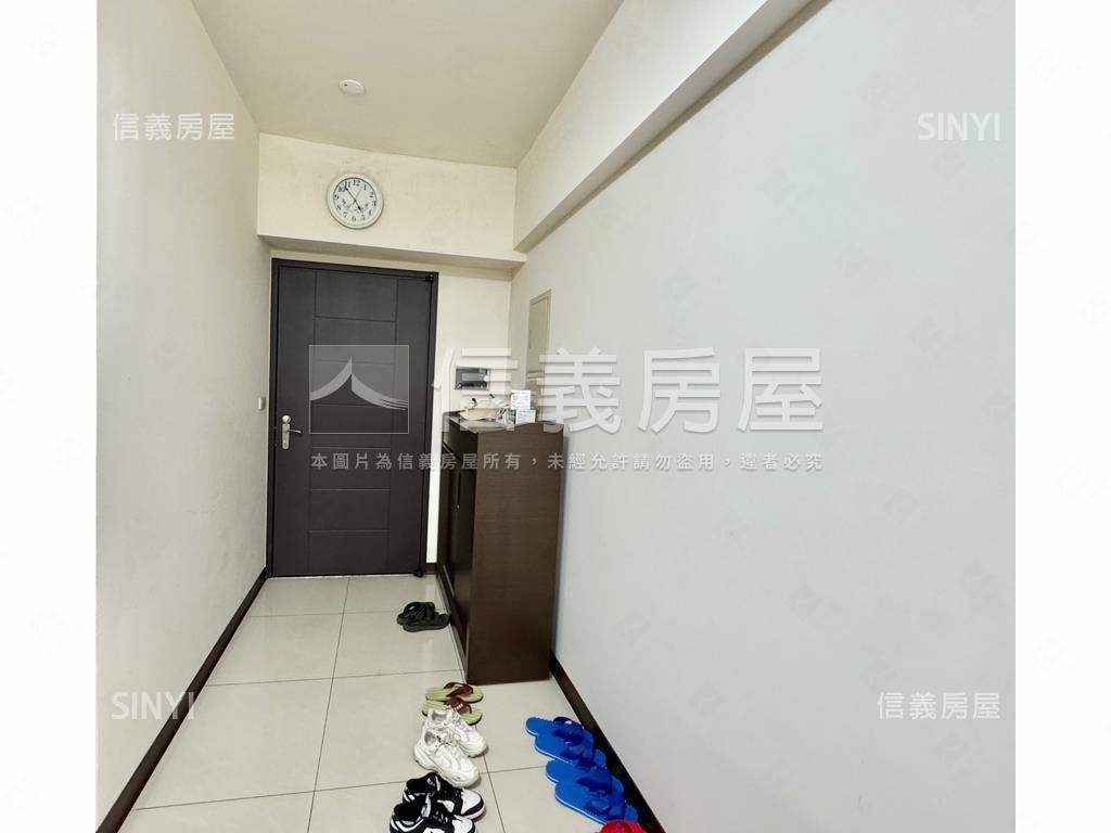 墨爾本朝南美妝三房車位房屋室內格局與周邊環境
