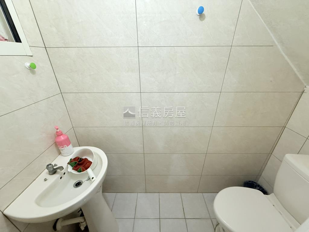 誠意出售｜南勢低總價透天房屋室內格局與周邊環境