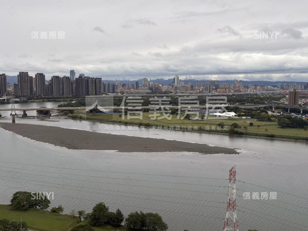 台北菠爾正面河景平面車位房屋室內格局與周邊環境