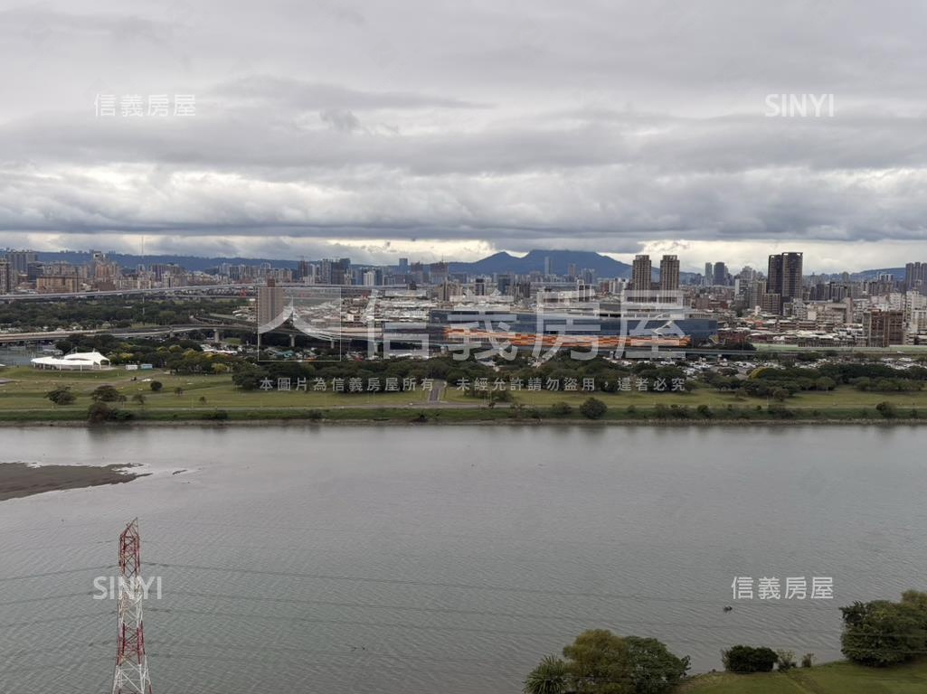 台北菠爾正面河景平面車位房屋室內格局與周邊環境
