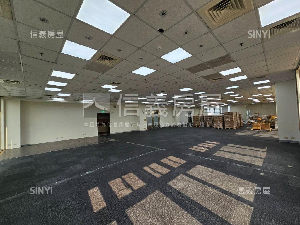凱旋鋼骨１７６坪三面採光房屋室內格局與周邊環境