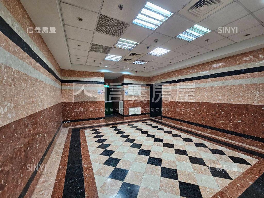 凱旋鋼骨１７６坪三面採光房屋室內格局與周邊環境