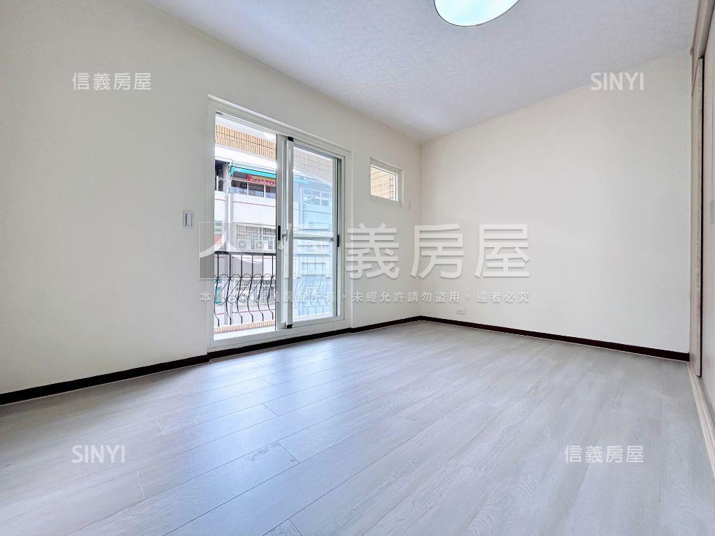 國泰雙面採光邊間墅房屋室內格局與周邊環境