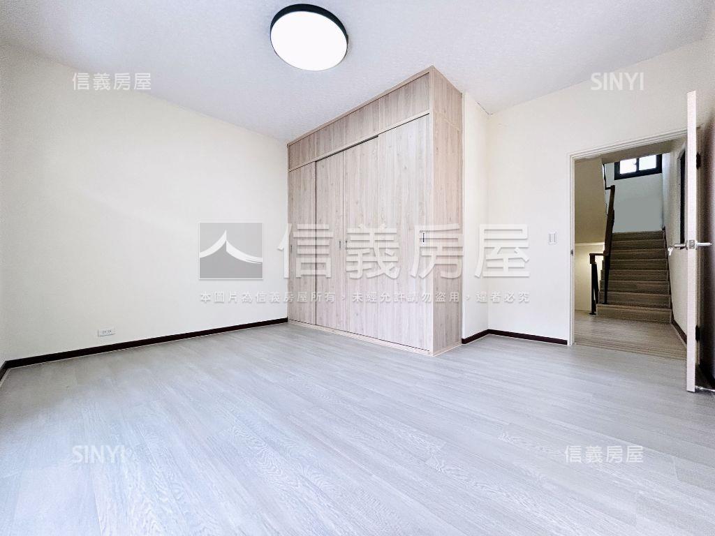 國泰雙面採光邊間墅房屋室內格局與周邊環境