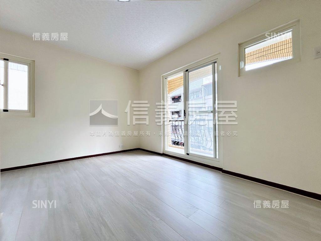 國泰雙面採光邊間墅房屋室內格局與周邊環境