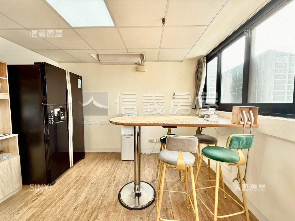 博愛明華｜翻新｜採光商辦房屋室內格局與周邊環境