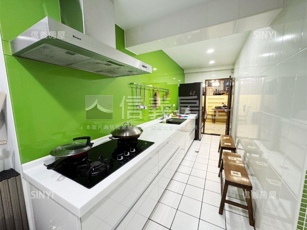 大湖臨公園精美一樓房屋室內格局與周邊環境