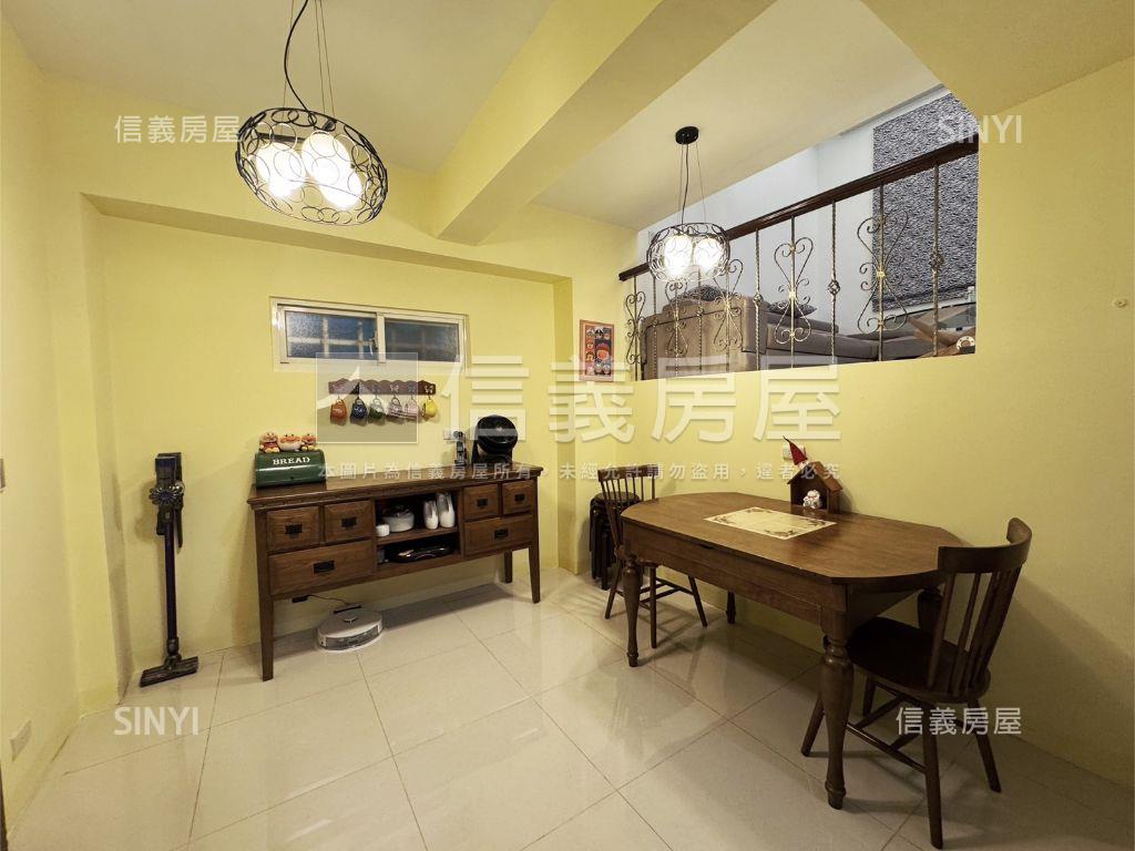 大湖臨公園精美一樓房屋室內格局與周邊環境