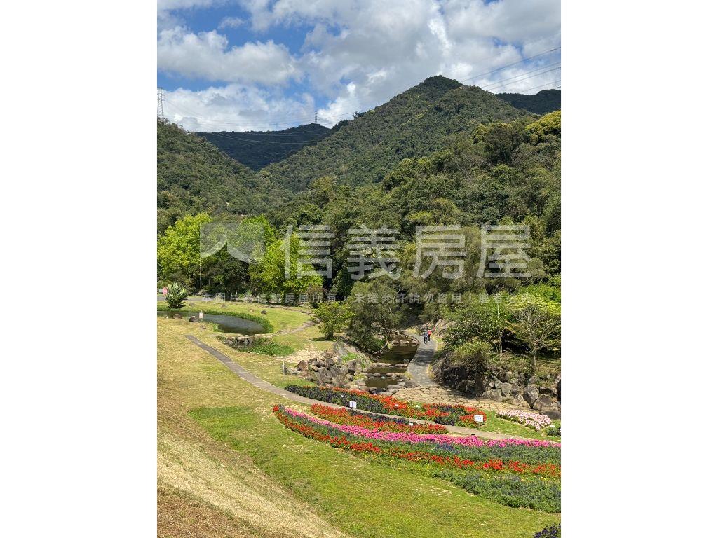 近捷運美裝潢一樓好停車房屋室內格局與周邊環境