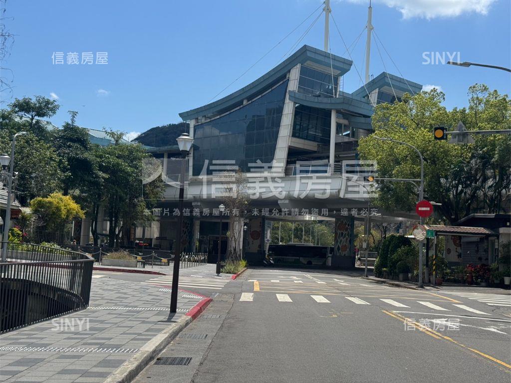 近捷運美裝潢一樓好停車房屋室內格局與周邊環境
