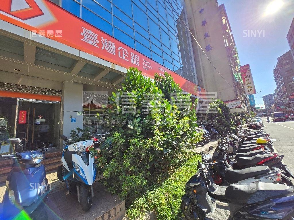 桃園車站電梯三房房屋室內格局與周邊環境