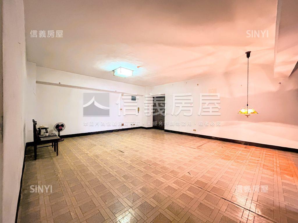 桃園車站電梯三房房屋室內格局與周邊環境