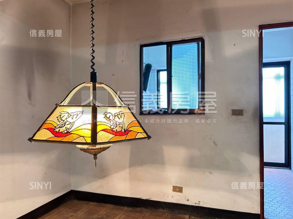 桃園車站電梯三房房屋室內格局與周邊環境