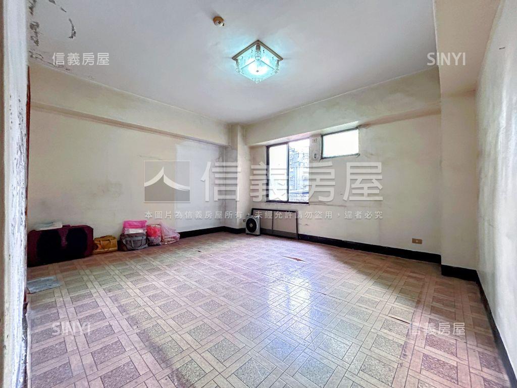 桃園車站電梯三房房屋室內格局與周邊環境