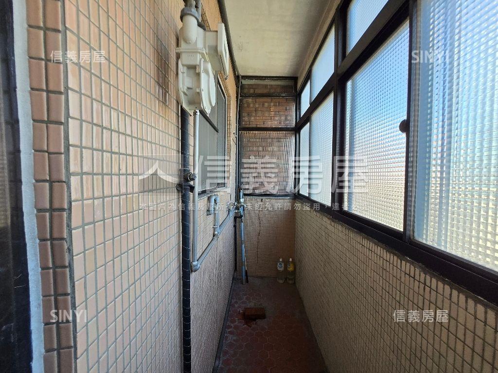 桃園車站電梯三房房屋室內格局與周邊環境