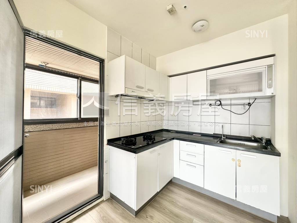 文心豐樂｜帝王戶兩房車位房屋室內格局與周邊環境