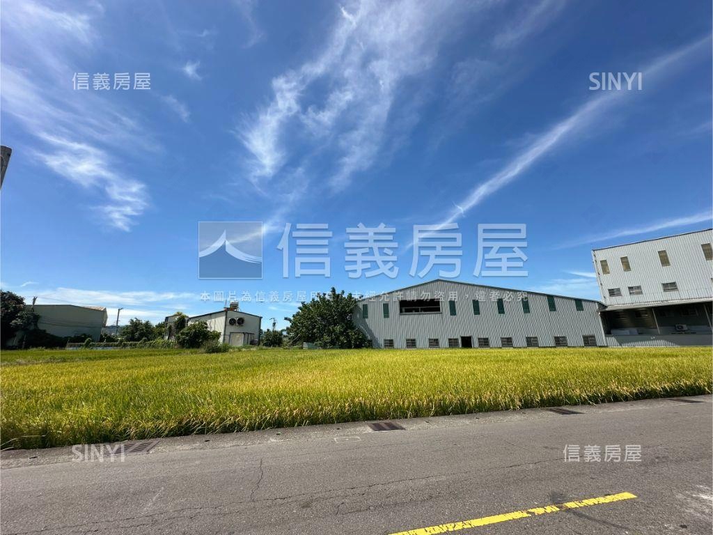 大里農地與隔壁廠房一起賣房屋室內格局與周邊環境