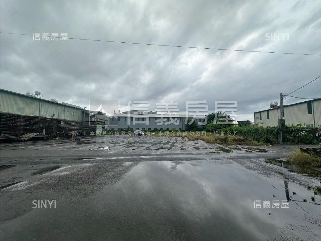 大里農地與隔壁廠房一起賣房屋室內格局與周邊環境