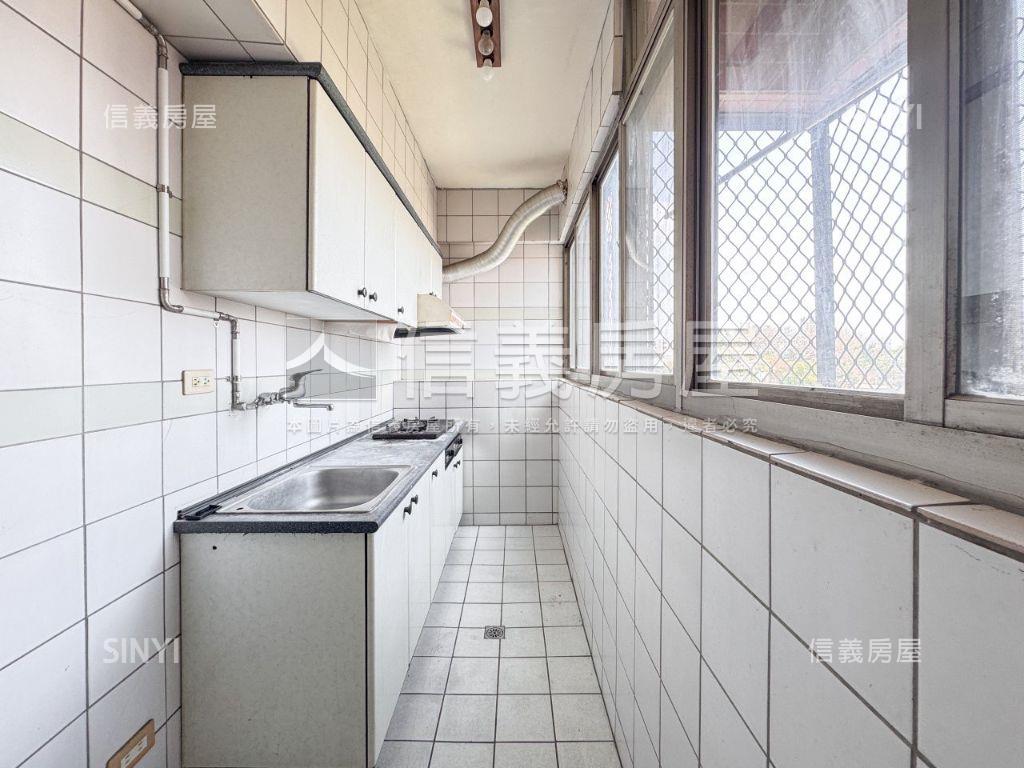 敦化路～大視界一樓店面房屋室內格局與周邊環境