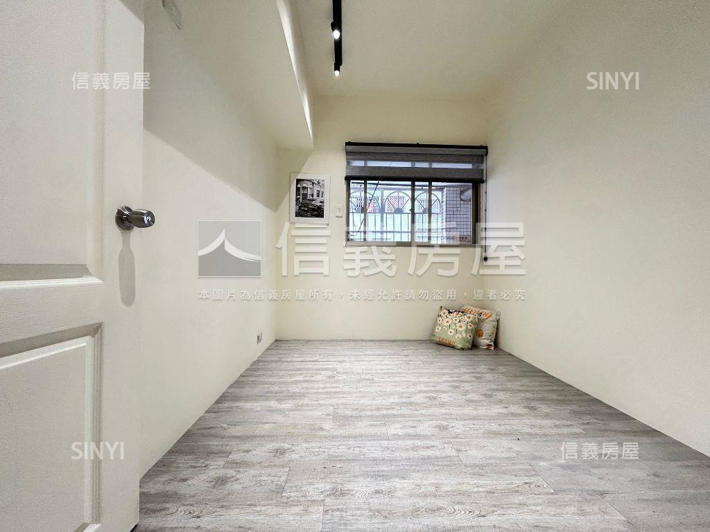 長億陽光三房機上車位讚房屋室內格局與周邊環境