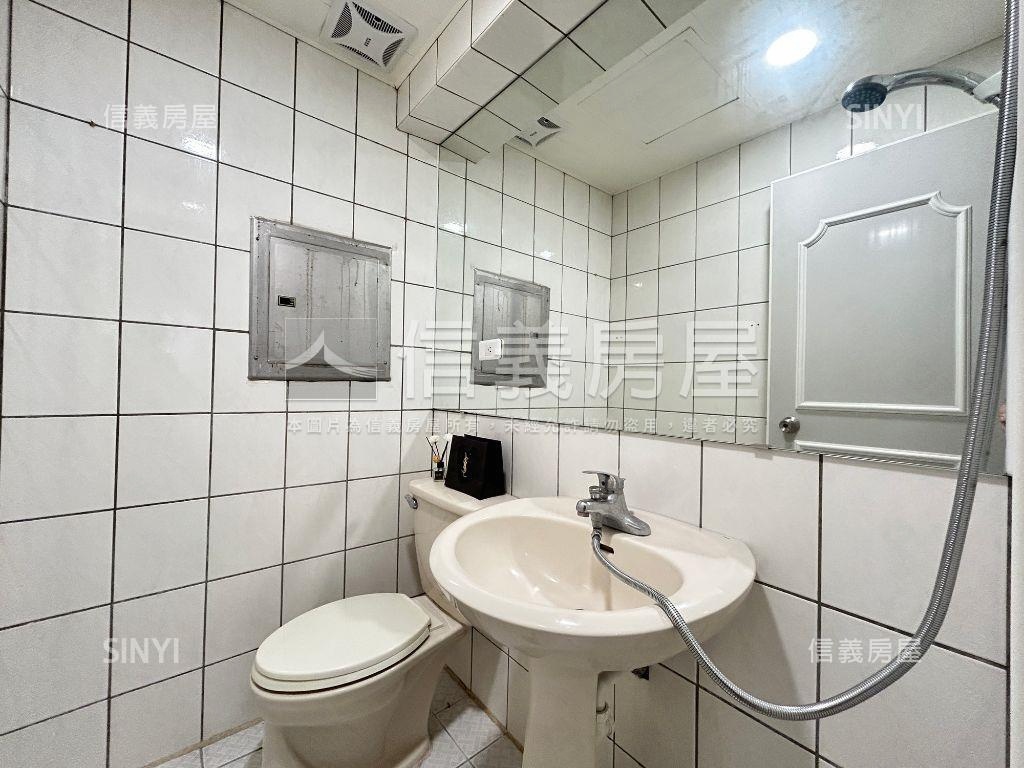 長億陽光三房機上車位讚房屋室內格局與周邊環境