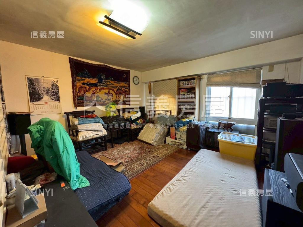 綠意盎然美麗打通透天房屋室內格局與周邊環境