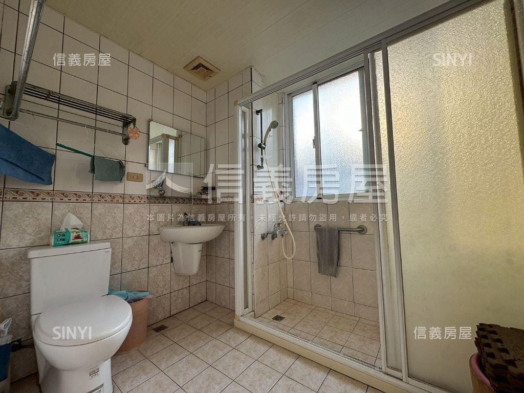 綠意盎然美麗打通透天房屋室內格局與周邊環境