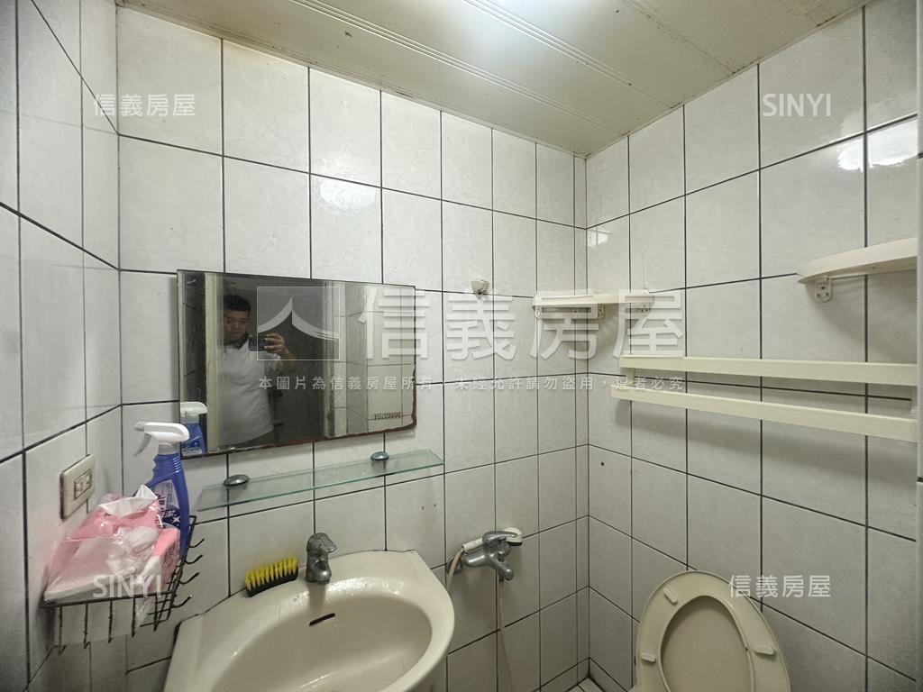 仁愛特區稀有小套房房屋室內格局與周邊環境