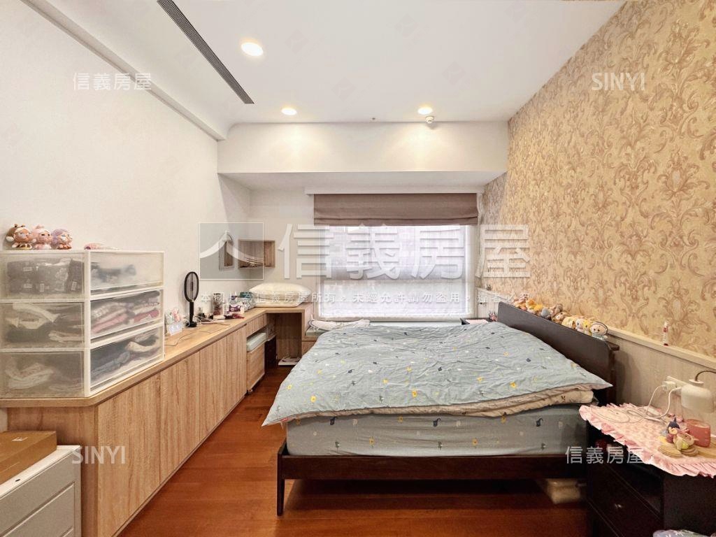 錸儷‧稀有精美露臺戶房屋室內格局與周邊環境